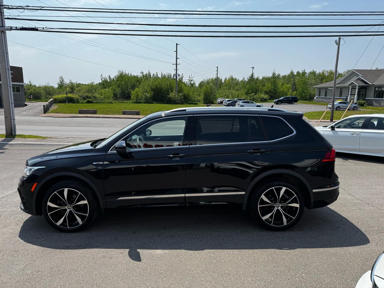 2022 Volkswagen Tiguan Highline R-line Photo4
