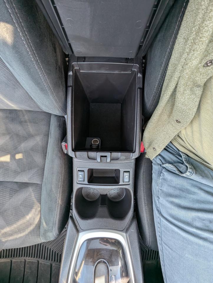 2015 Nissan Rogue SV Photo