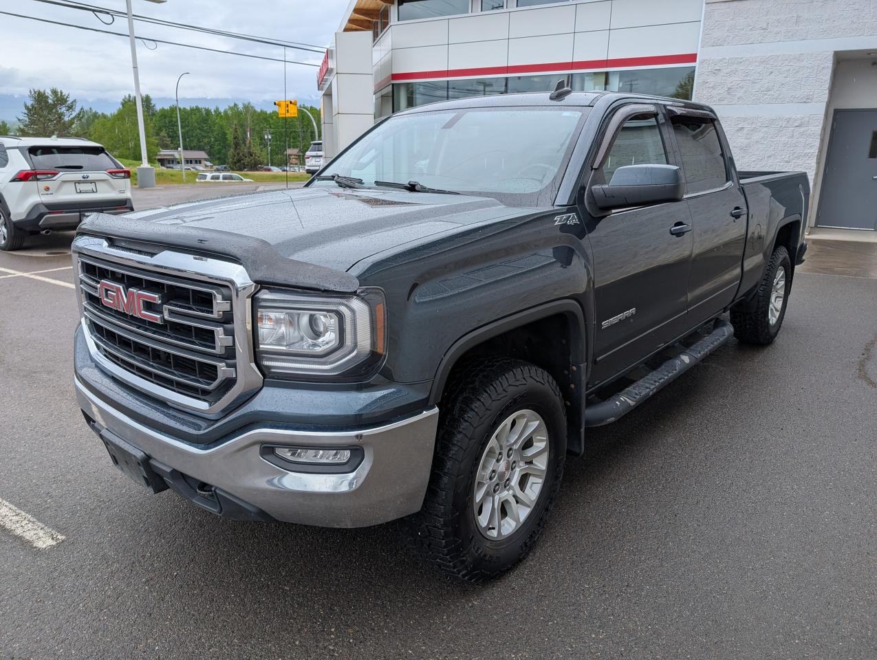 2018 GMC Sierra 1500 SLE Photo2