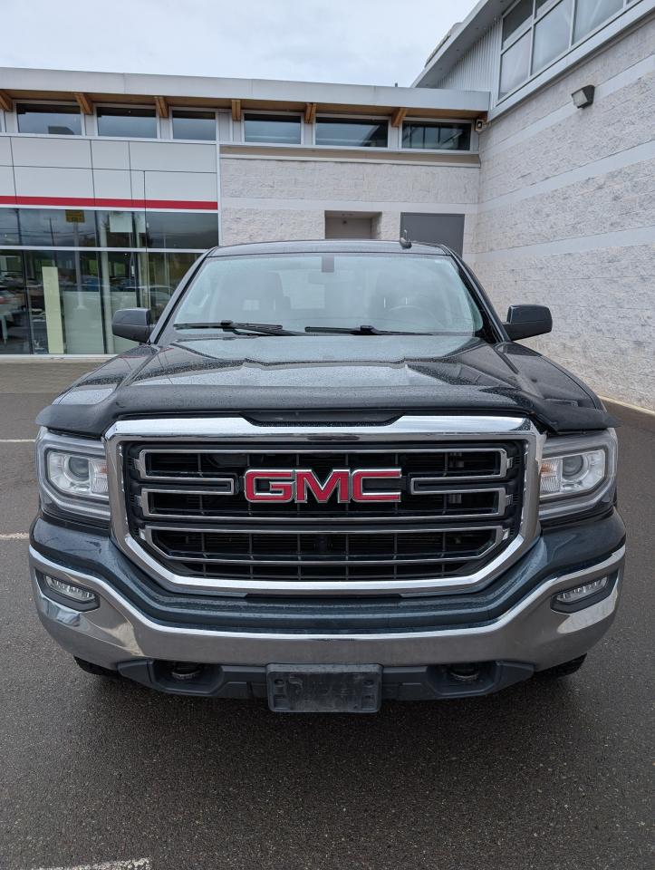 2018 GMC Sierra 1500 SLE Photo1