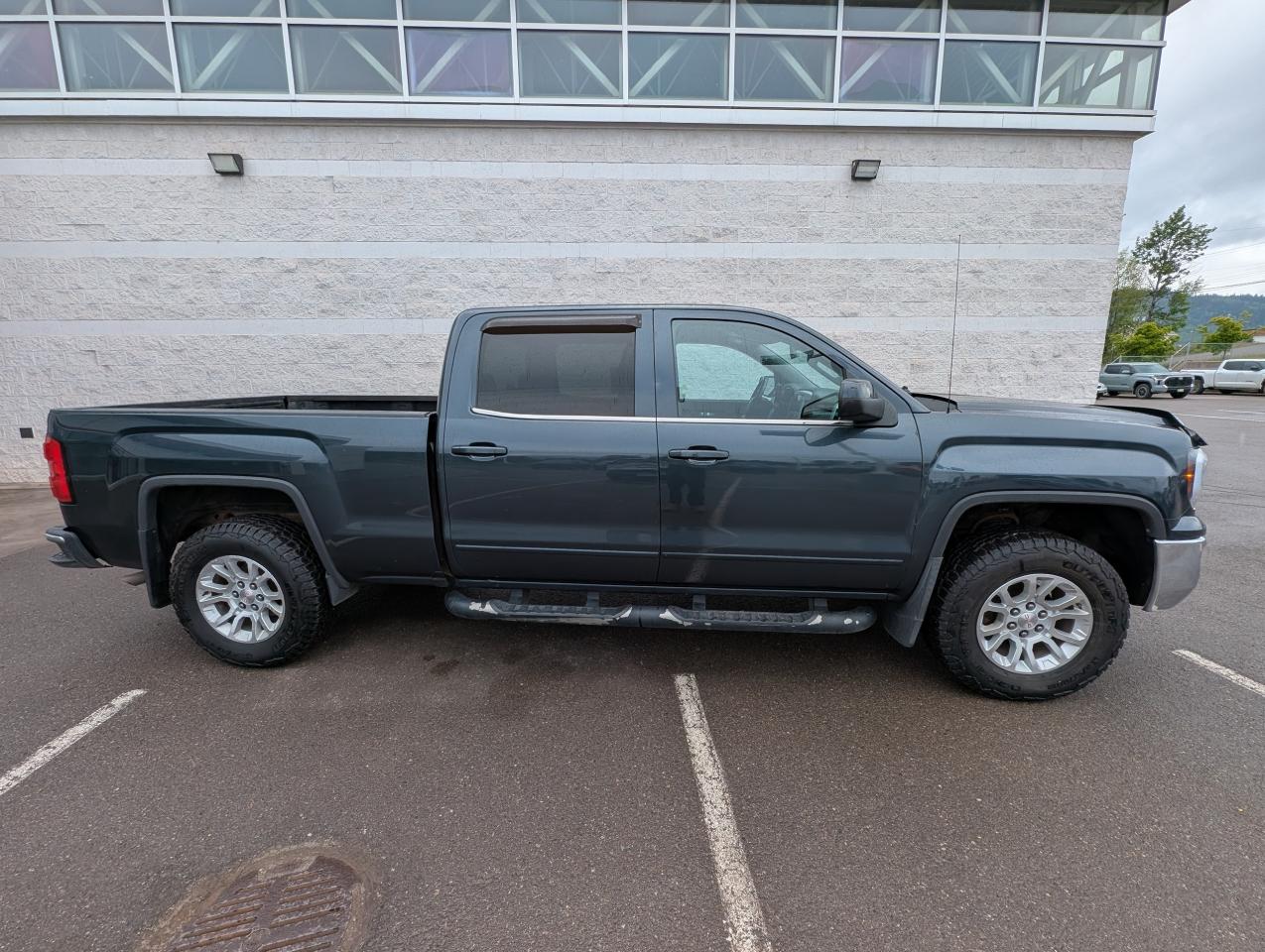 2018 GMC Sierra 1500 SLE Photo