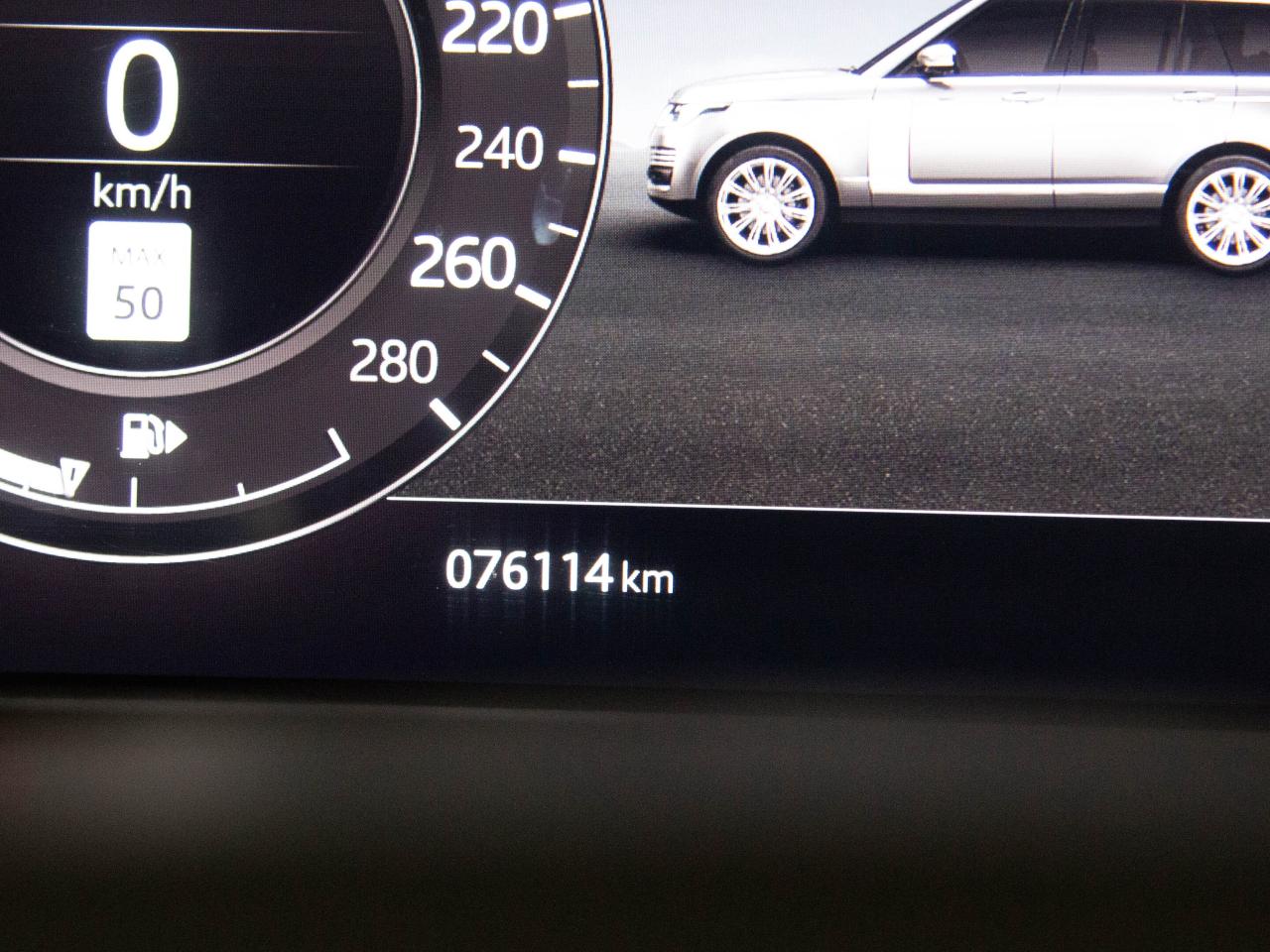 12605233