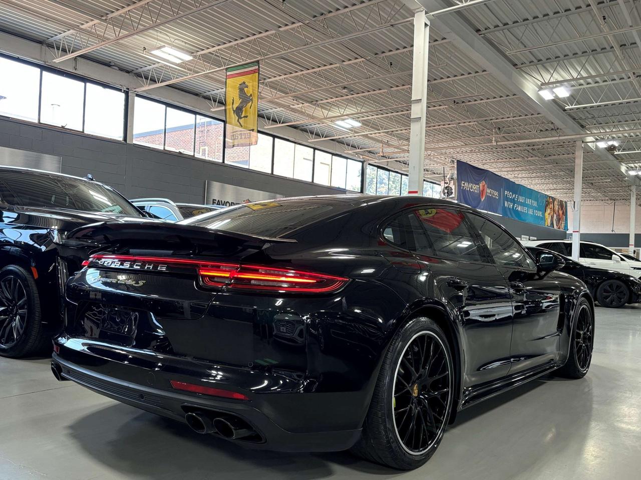 2018 Porsche Panamera Turbo S E-Hybrid|AWD|CERAMICBRAKES|REDSEATS|NIGHTV Photo