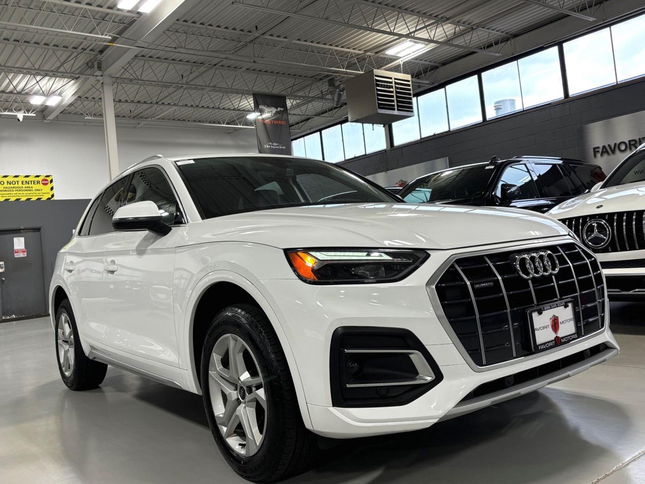 2021 Audi Q5 Komfort|QUATTRO|LEATHER|BACKUPCAM|HEATEDSEATS|+++ - Photo #2