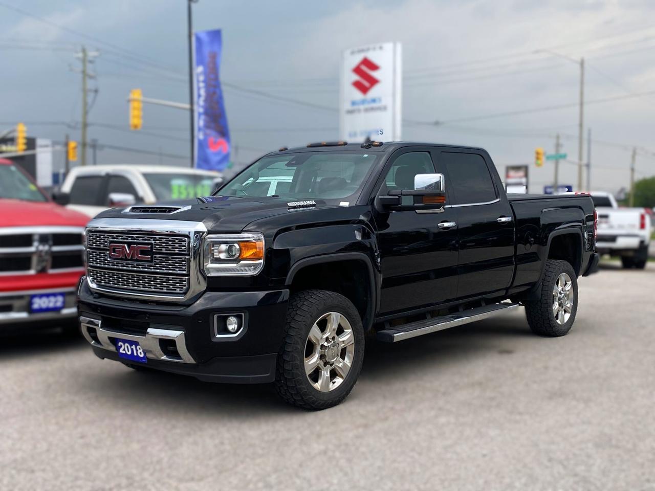Used 2018 GMC Sierra 2500 HD Denali Crew Cab 4x4 ~Nav ~Leather ~Sunroof ~BOSE for sale in Barrie, ON