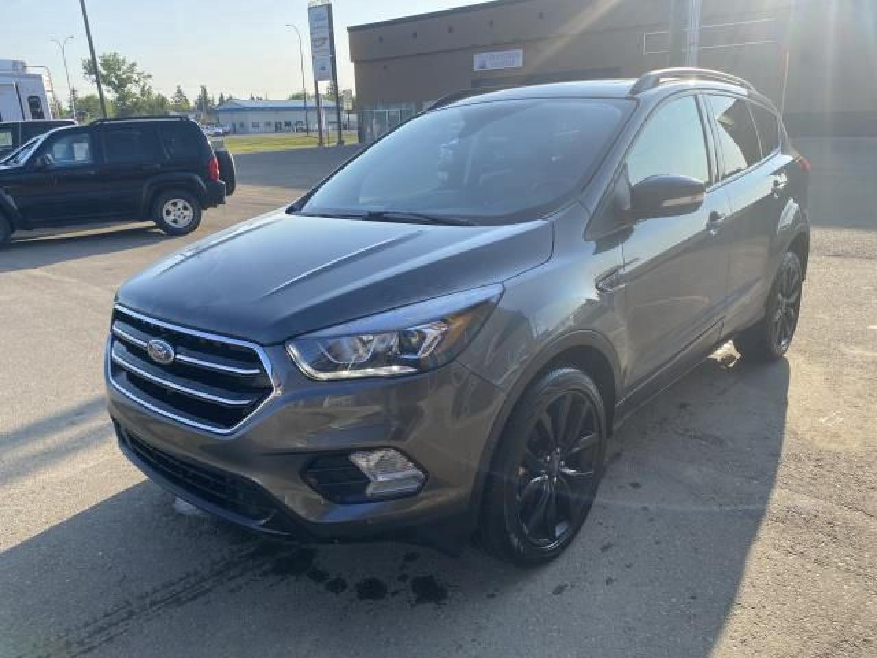 2019 Ford Escape Titanium 4WD - Photo #6