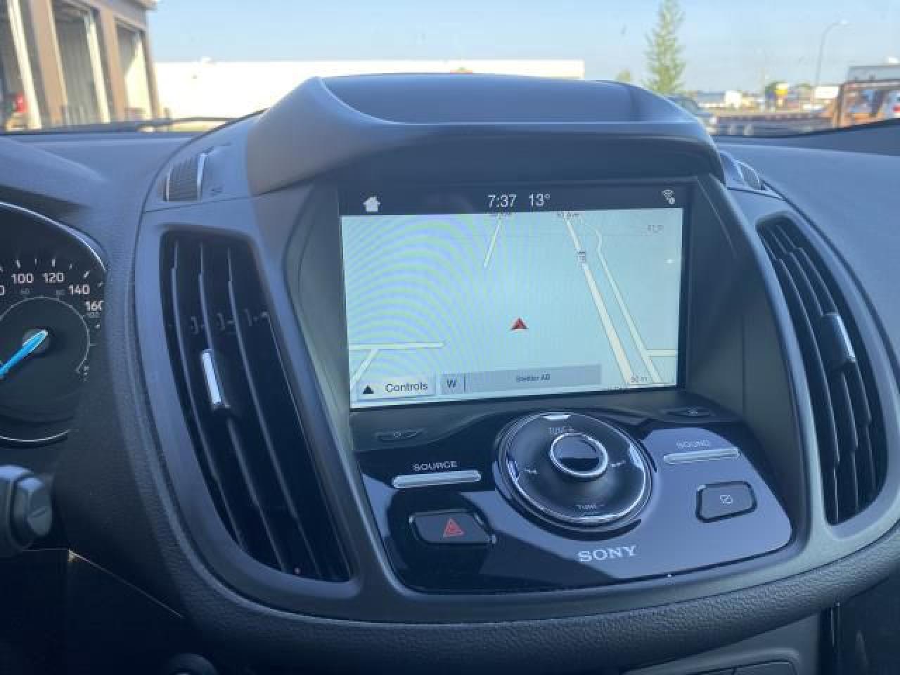 2019 Ford Escape Titanium 4WD - Photo #14