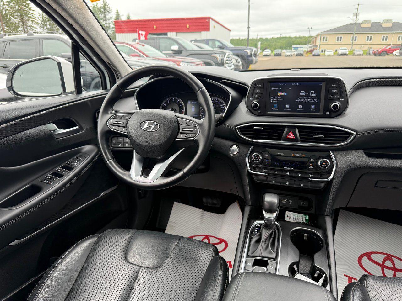 2020 Hyundai Santa Fe Preferred Photo