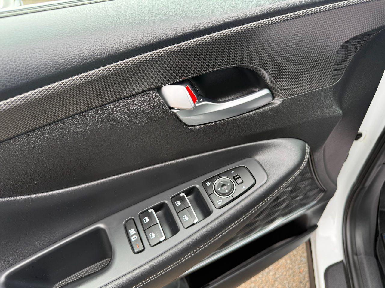 2020 Hyundai Santa Fe Preferred Photo
