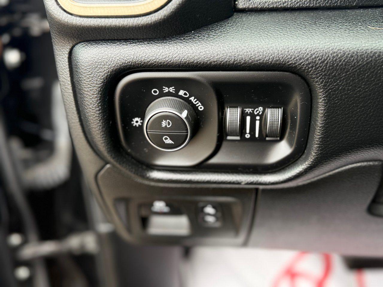 2021 RAM 1500 SPORT Photo