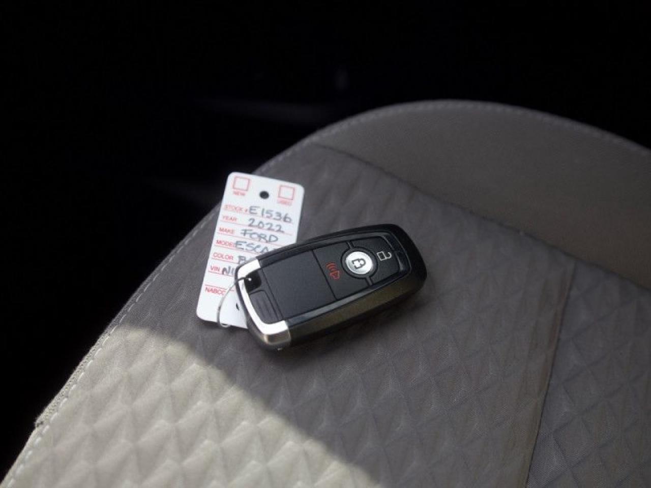 2022 Ford Escape SE  **SE SPORT APPEARANCE PKG** Photo