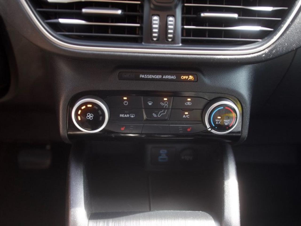 2022 Ford Escape SE  **SE SPORT APPEARANCE PKG** Photo