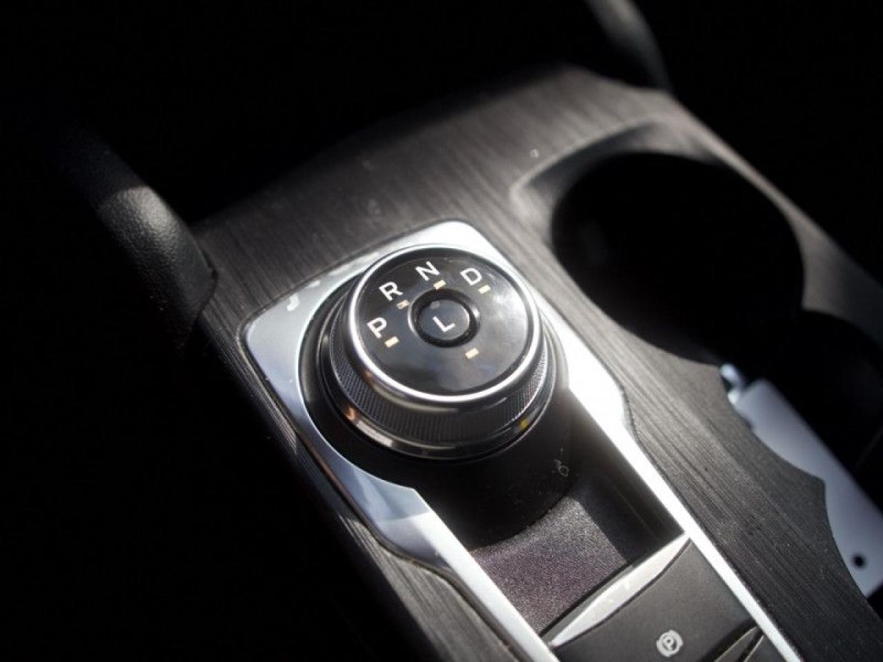 2022 Ford Escape SE  **SE SPORT APPEARANCE PKG** Photo