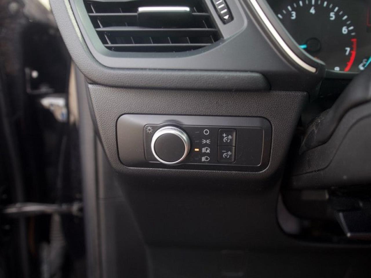 2022 Ford Escape SE  **SE SPORT APPEARANCE PKG** Photo