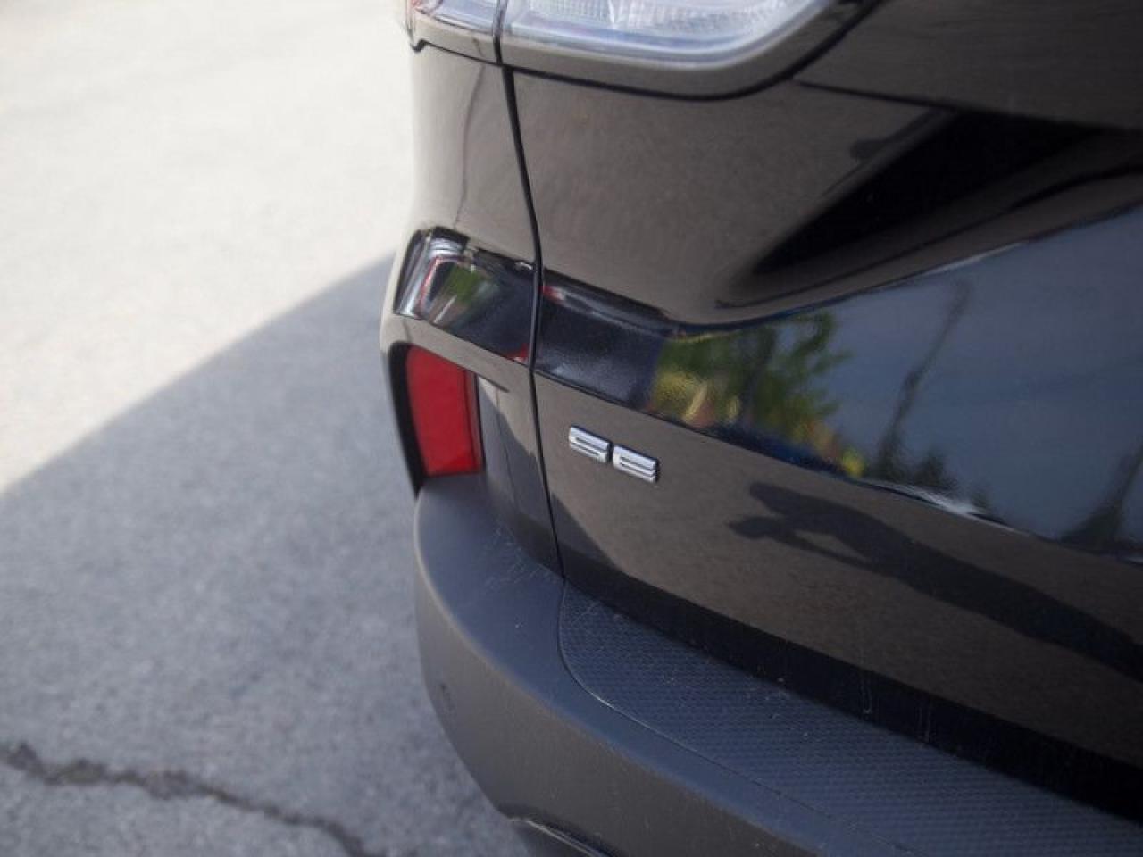2022 Ford Escape SE  **SE SPORT APPEARANCE PKG** Photo