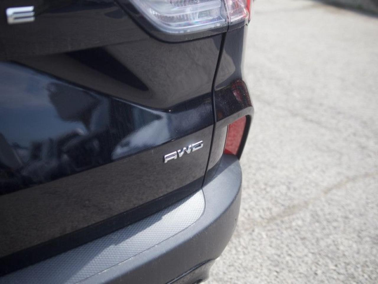 2022 Ford Escape SE  **SE SPORT APPEARANCE PKG** Photo