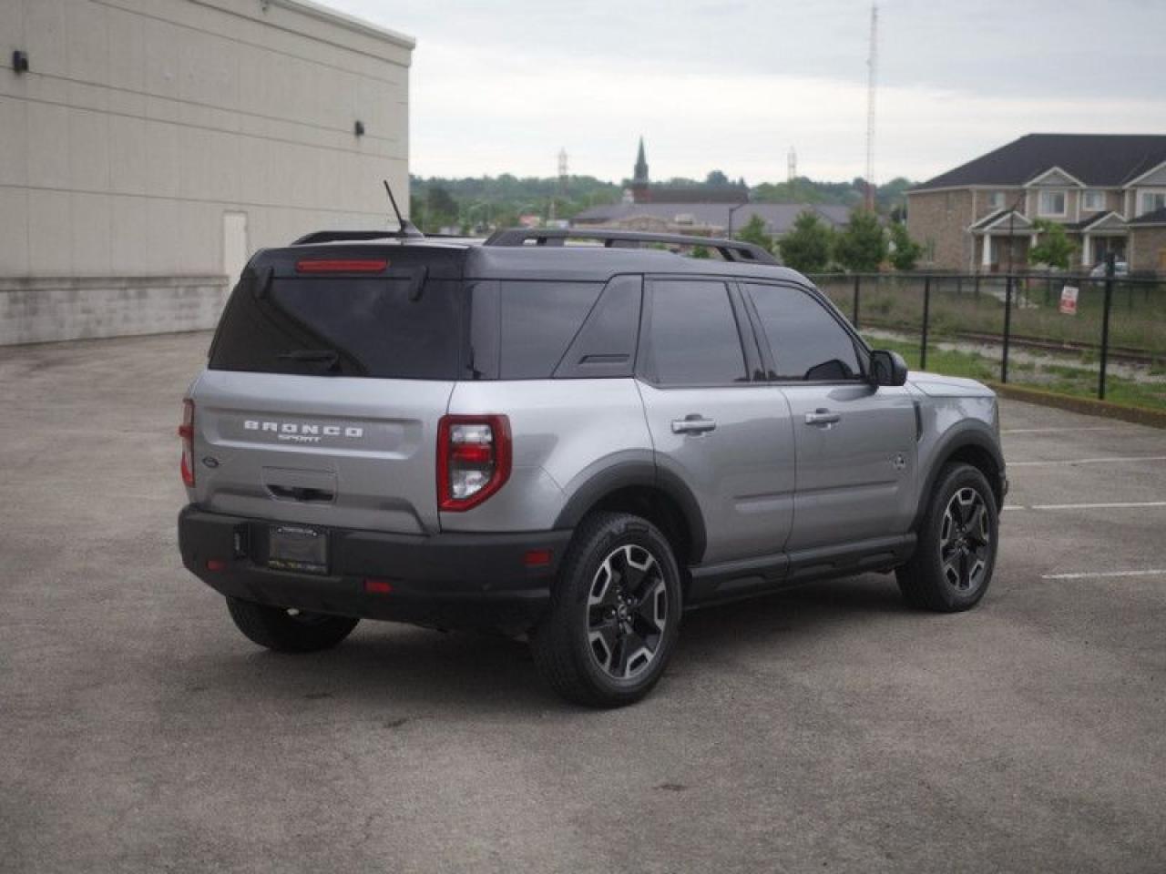 2022 Ford Bronco Sport Outer Banks  **TECH PACKAGE** Photo4