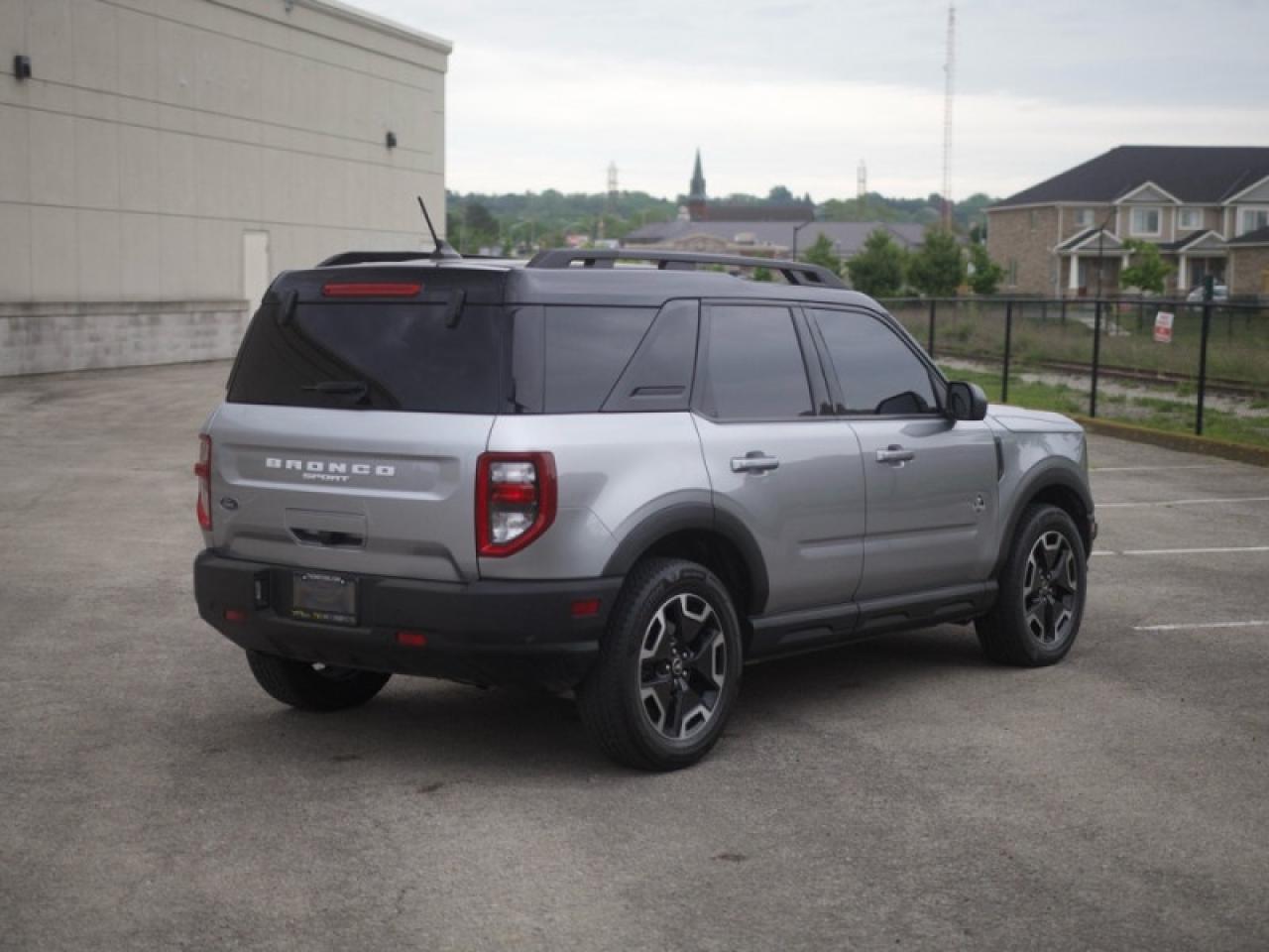 2022 Ford Bronco Sport Outer Banks  **TECH PACKAGE** Photo4