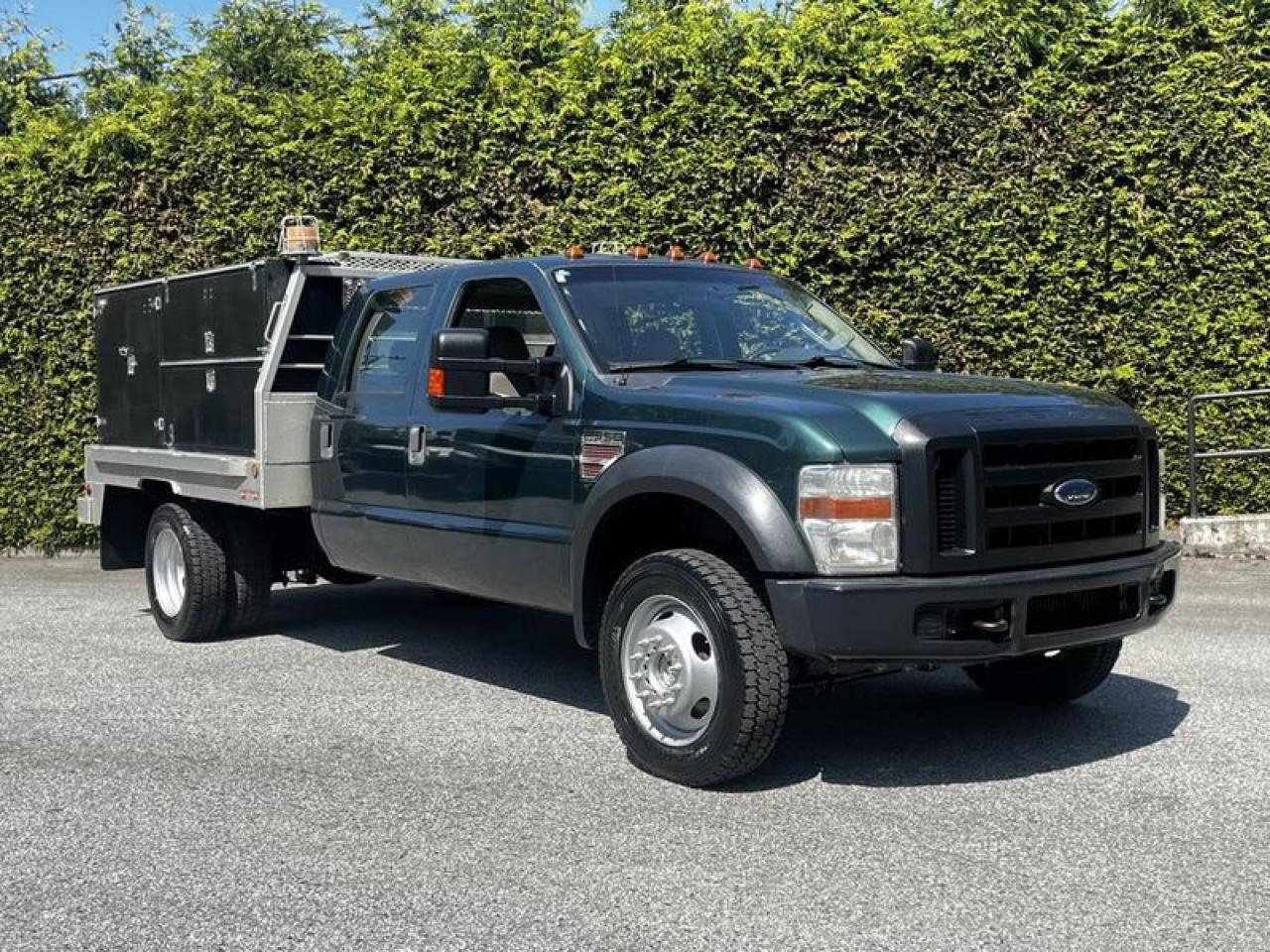 Used 2008 Ford F-550 XL Crew Cab Dually Diesel Service Truck with Water Tank 4WD for sale in Burnaby, BC