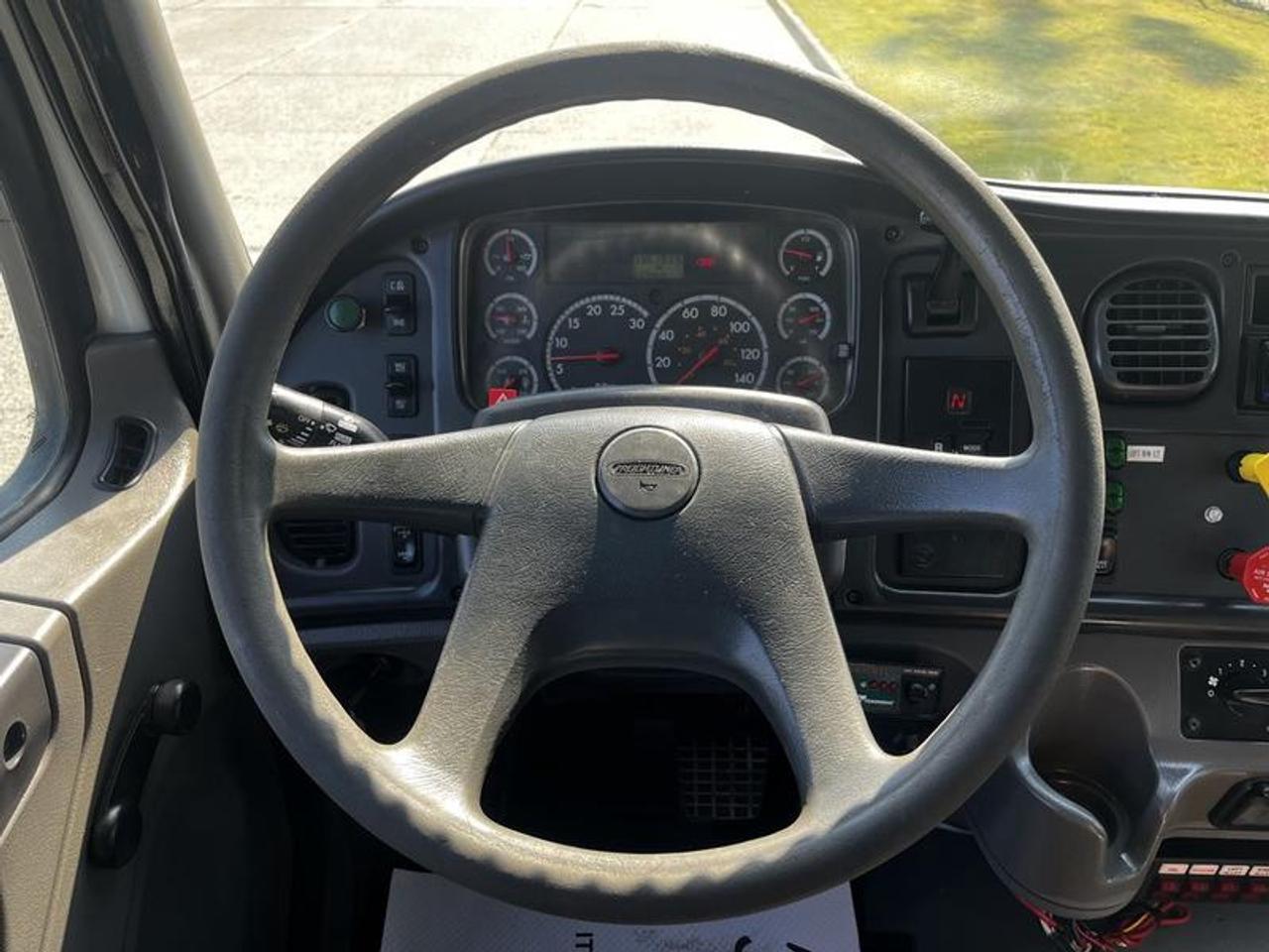 12605758