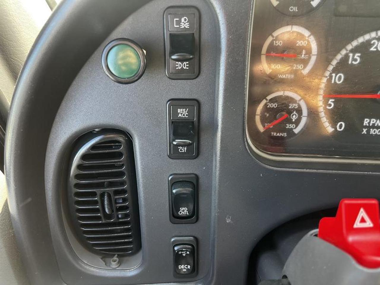 12605758