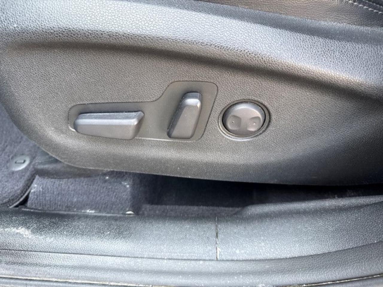 12605776