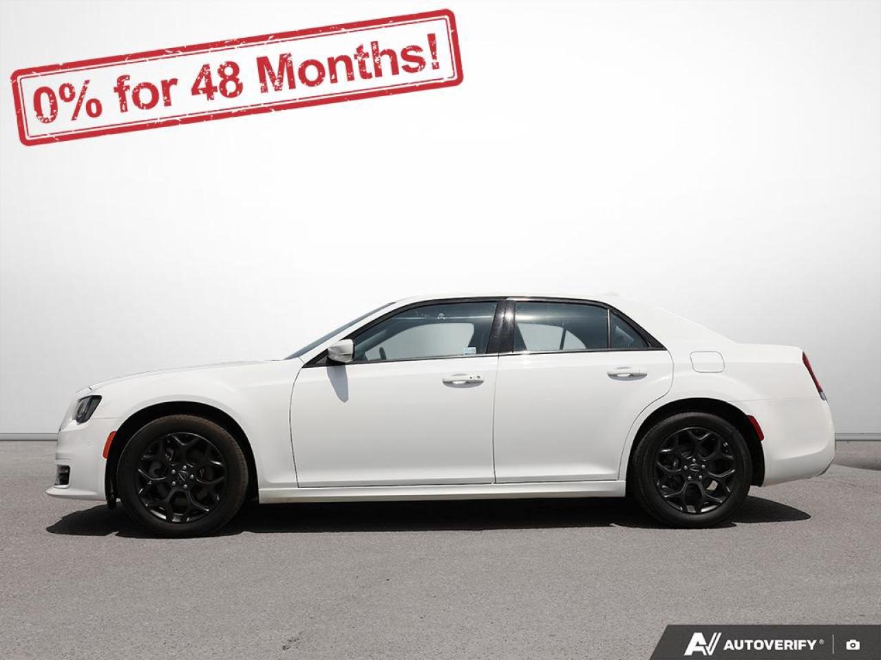 2023 Chrysler 300 300 TOURING L Photo