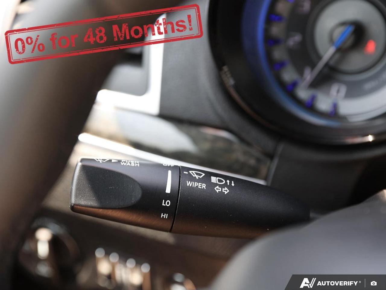 2023 Chrysler 300 300 TOURING L Photo