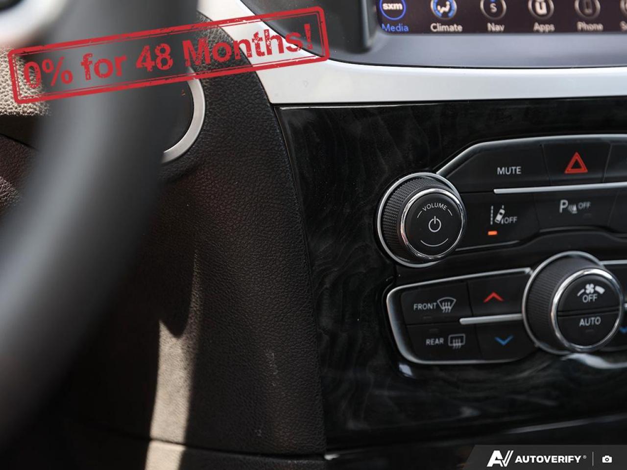 2023 Chrysler 300 300 TOURING L