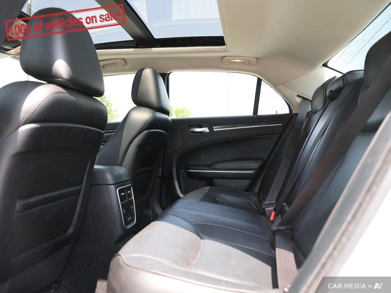 2023 Chrysler 300 300 TOURING L