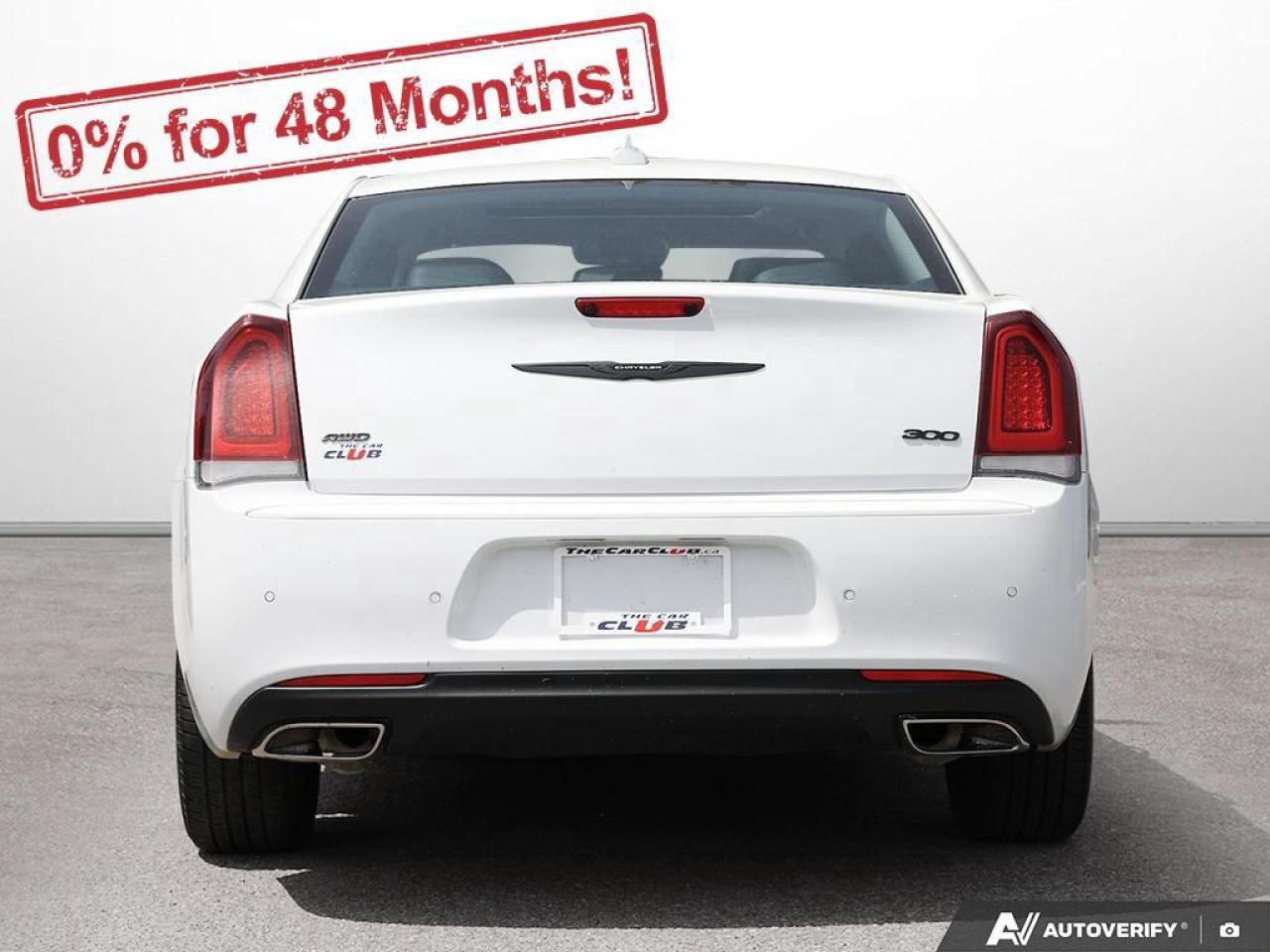 2023 Chrysler 300 300 TOURING L Photo4