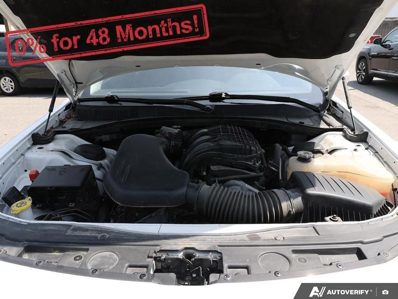 2023 Chrysler 300 300 TOURING L Photo