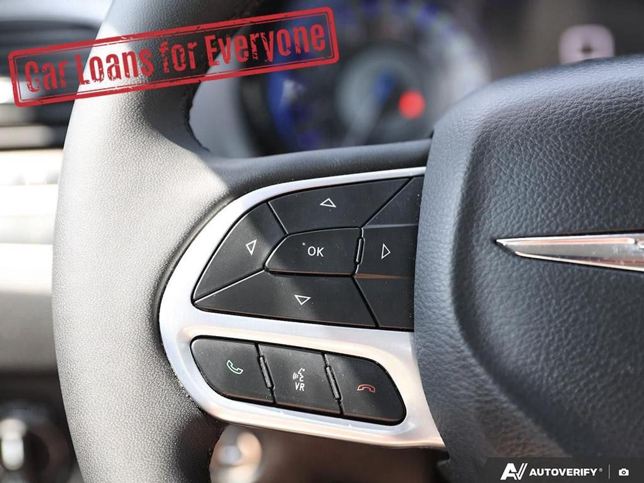 2023 Chrysler 300 300 TOURING L Photo