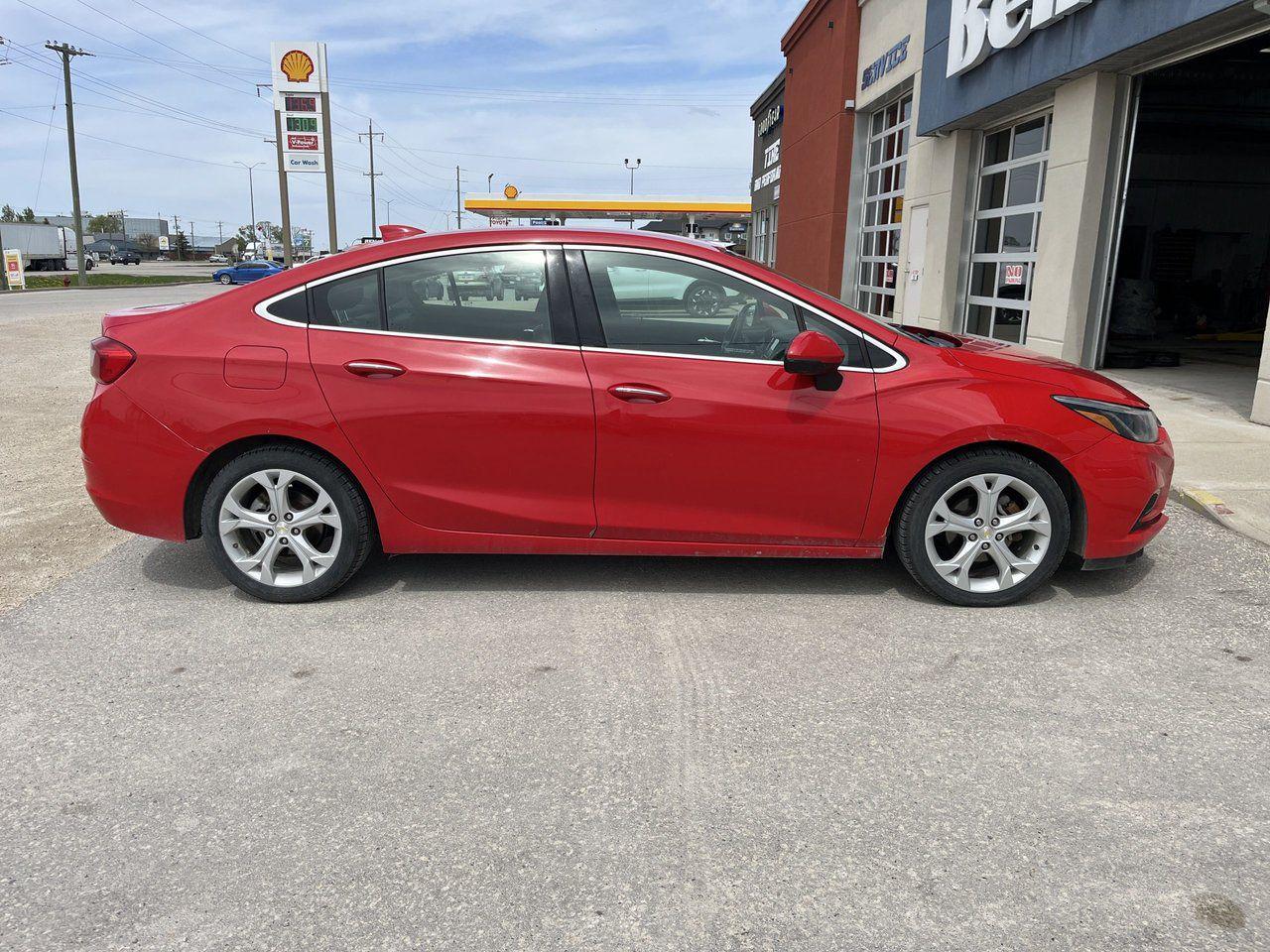 Used 2018 Chevrolet Cruze Premier for sale in Steinbach, MB
