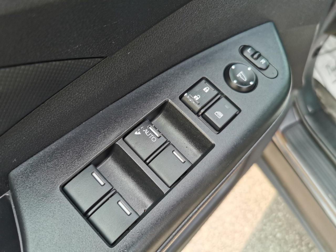 2016 Honda CR-V SE - Photo #8