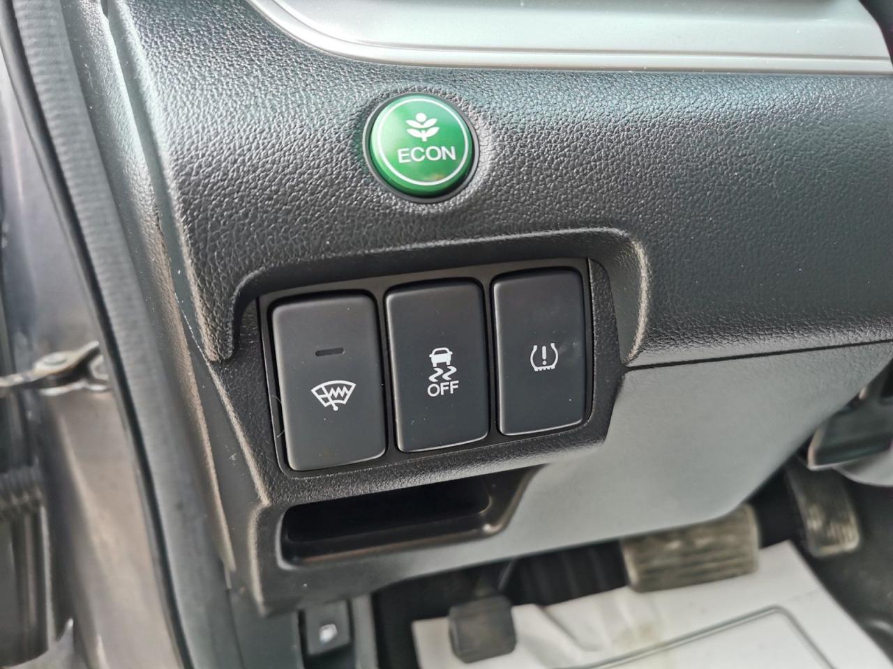 2016 Honda CR-V SE - Photo #10
