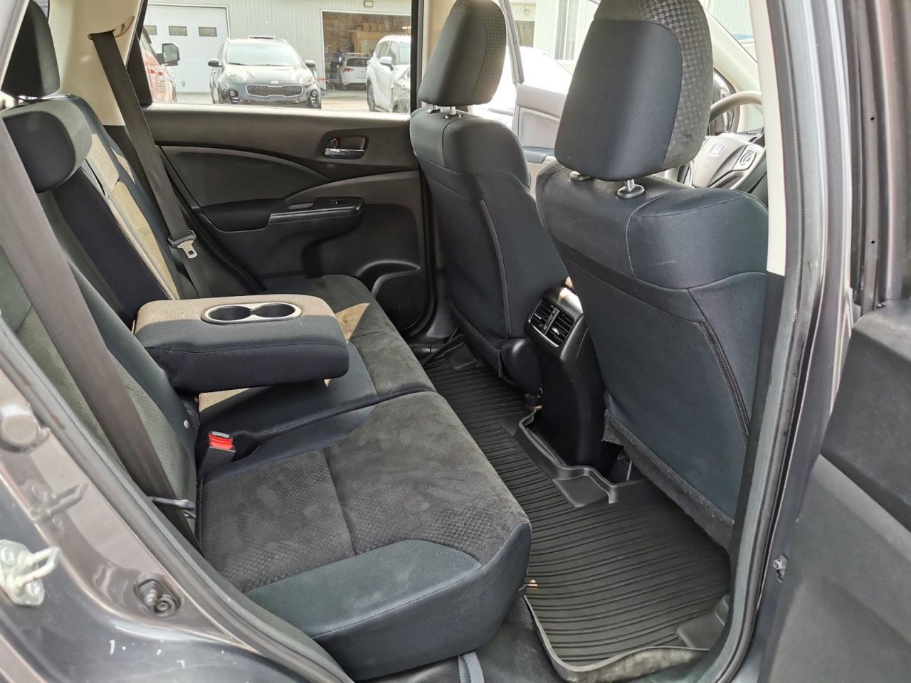 2016 Honda CR-V SE - Photo #21