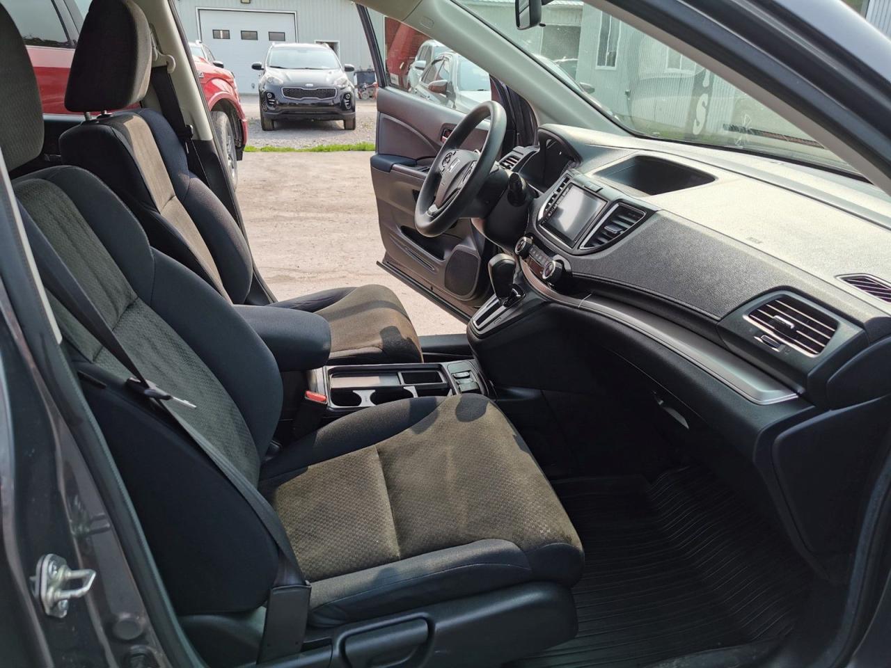 2016 Honda CR-V SE - Photo #22