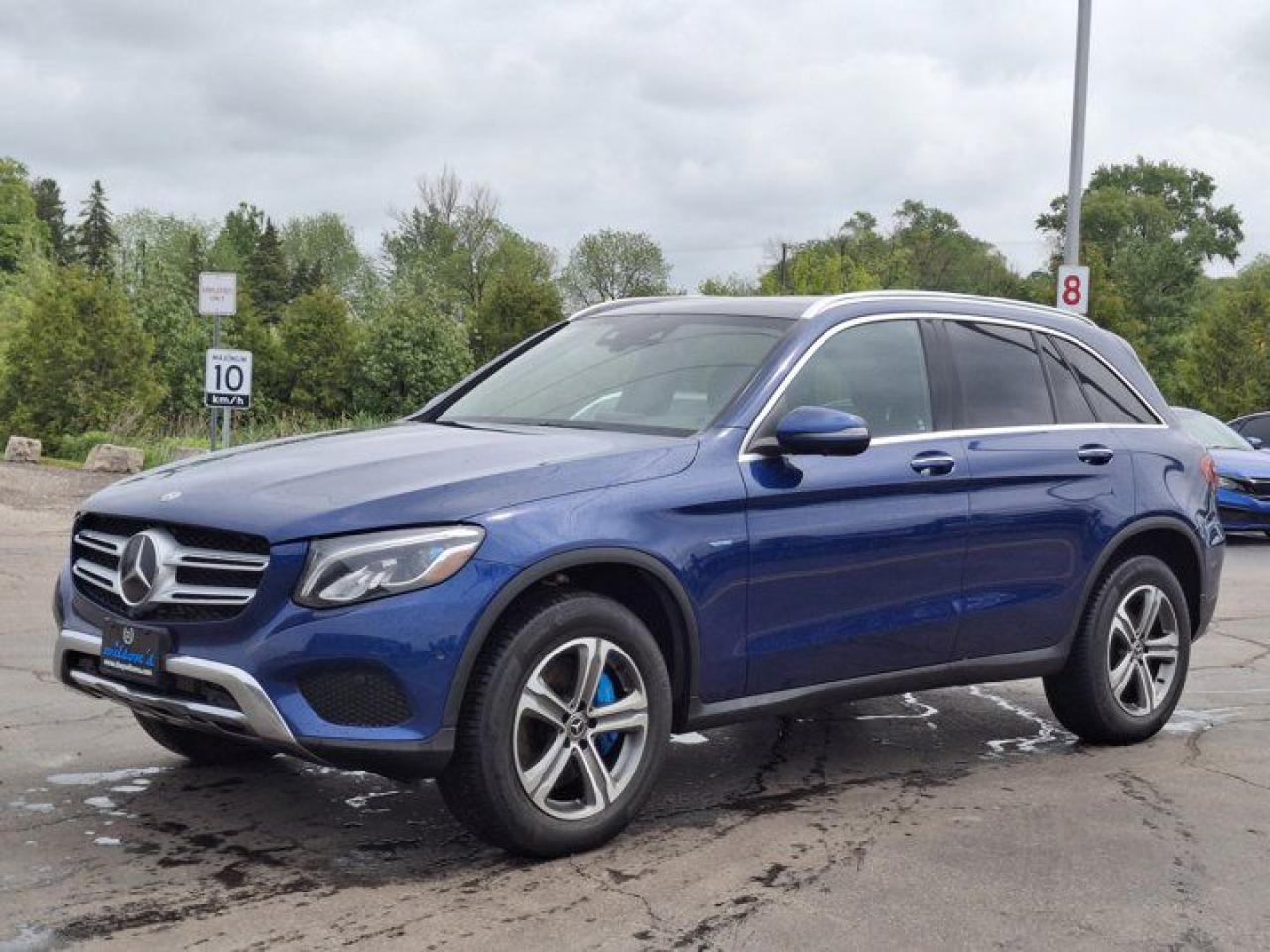Used 2018 Mercedes-Benz GLC GLC 350e AWD | PHEV | Leather | Sunroof | 360 Camera | Heated Seats | Power Seat | Bluetooth & More! for sale in Guelph, ON