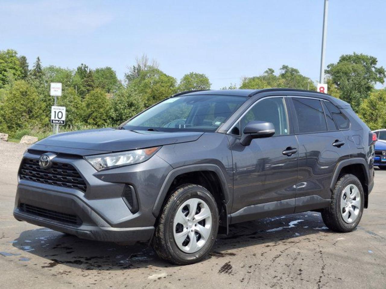Used 2020 Toyota RAV4 LE AWD | Radar Cruise | Bluetooth | Heated Seats | Rear Camera | and More ! for sale in Guelph, ON
