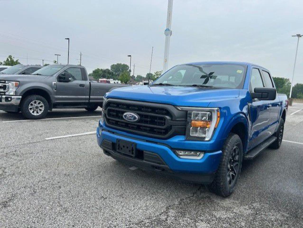 Used 2021 Ford F-150 XLT 4WD SuperCrew 5.5' Box for sale in Watford, ON