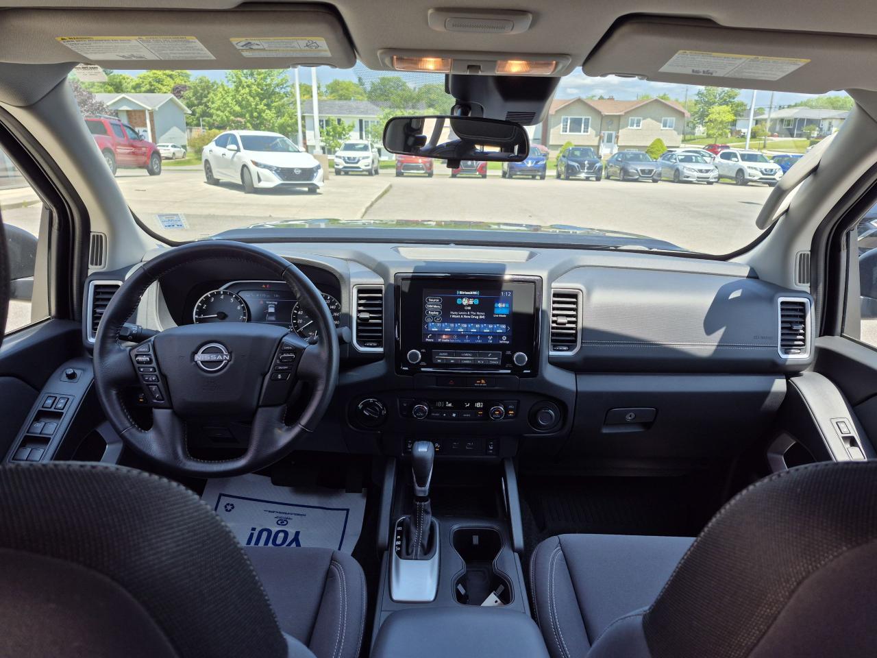 2022 Nissan Frontier SV SPORT Photo27