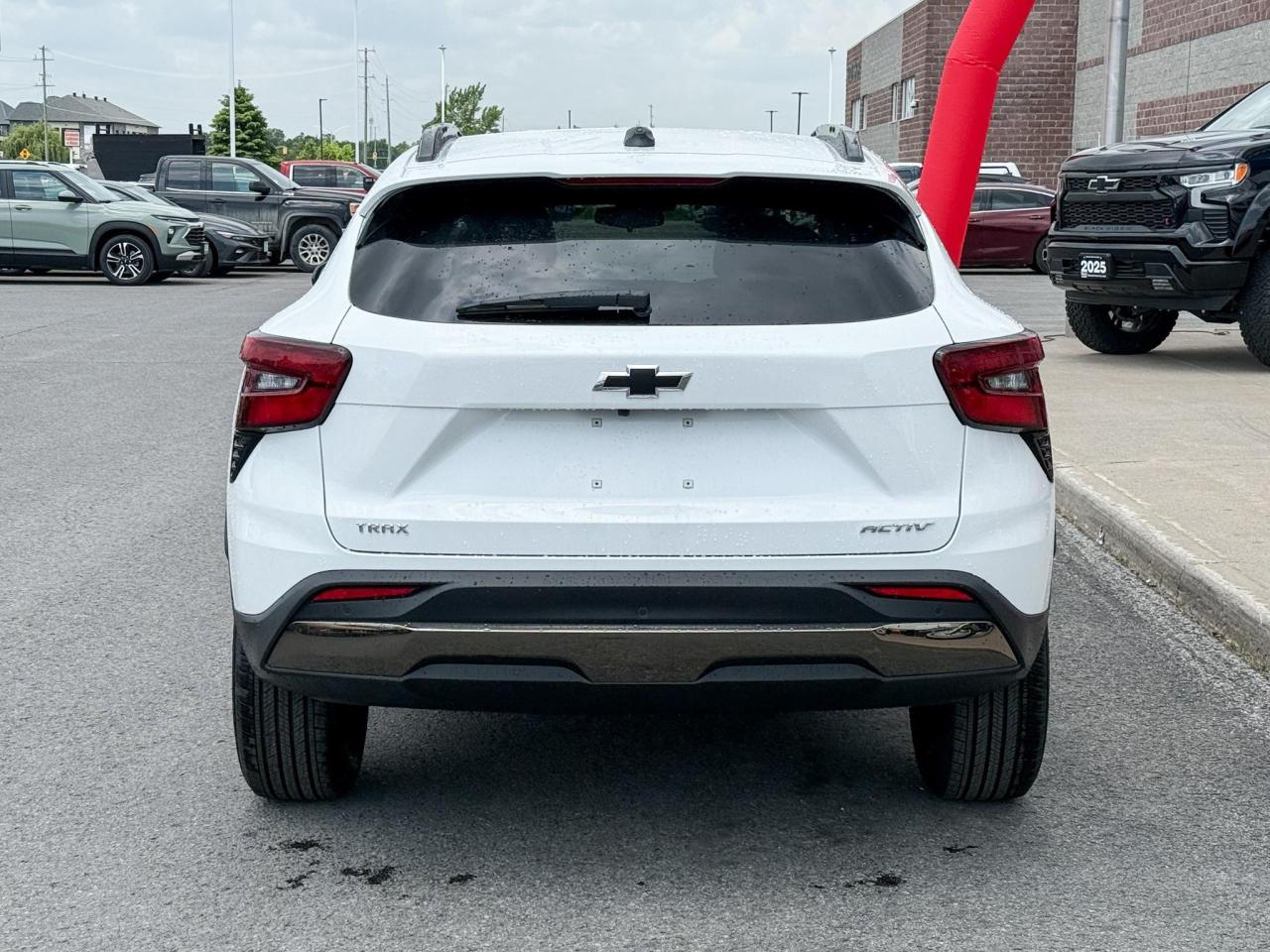 2025 Chevrolet Trax ACTIV 1.2L 3 CYL WITH REMOTE START/ENTRY, HEATED SEATS, HEATED STEERING WHEEL, APPLE CARPLAY AND ANDROID AUTO Photo3