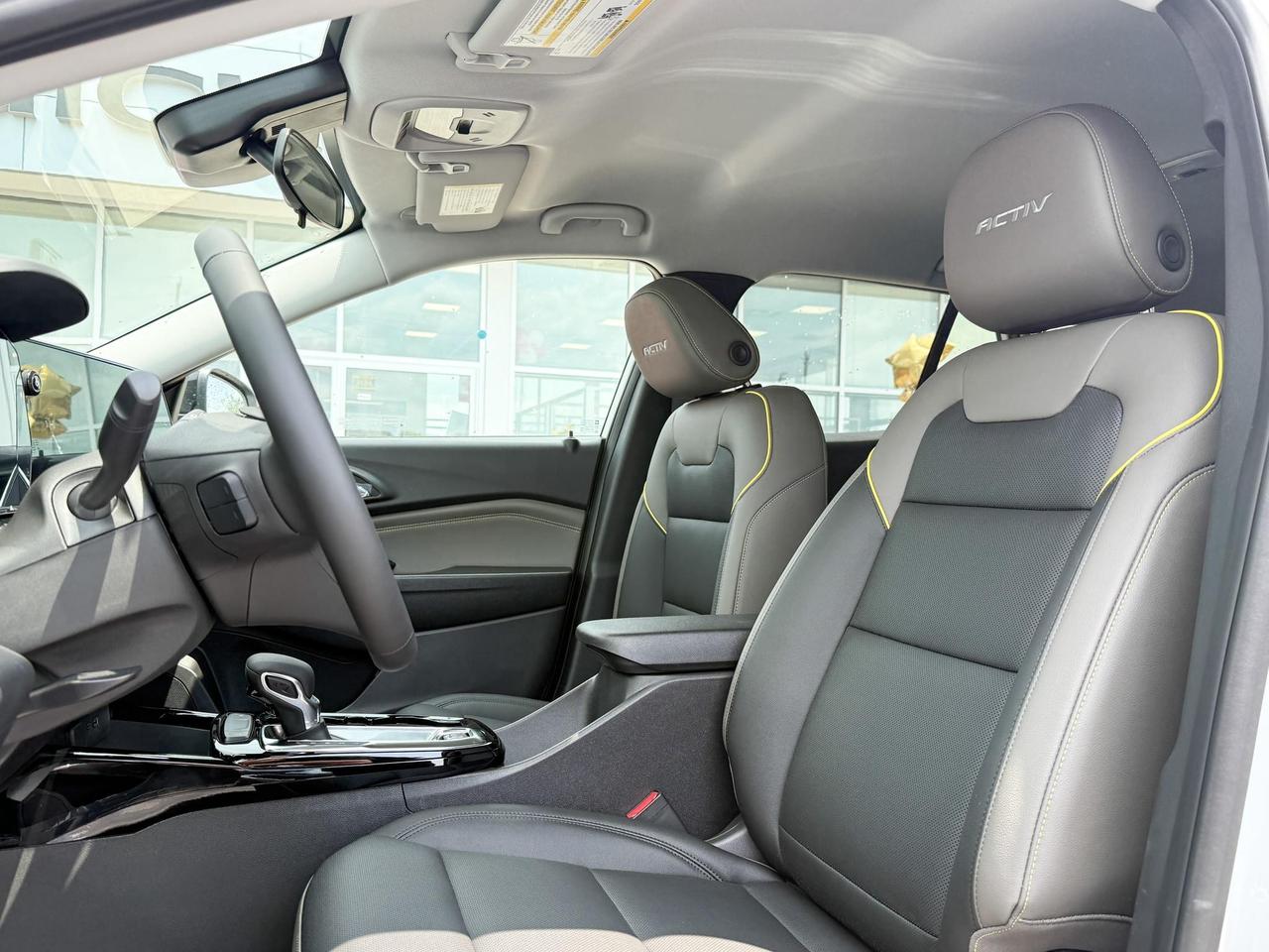 2025 Chevrolet Trax ACTIV 1.2L 3 CYL WITH REMOTE START/ENTRY, HEATED SEATS, HEATED STEERING WHEEL, APPLE CARPLAY AND ANDROID AUTO Photo