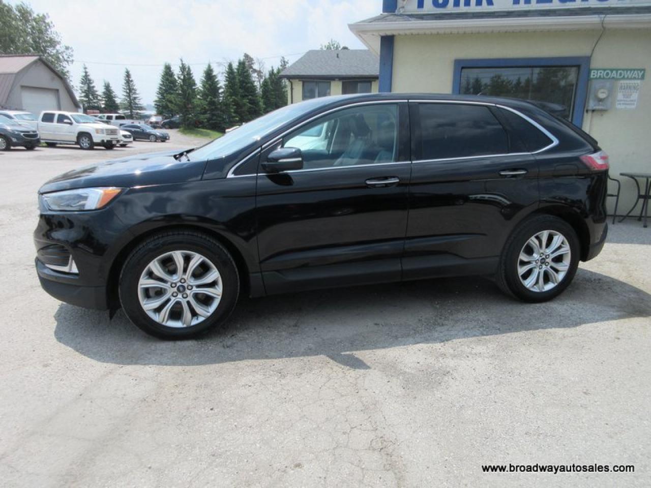 2021 Ford Edge ALL-WHEEL DRIVE TITANIUM-MODEL 5 PASSENGER 2.0L - DOHC.. NAVIGATION.. PANORAMIC SUNROOF.. LEATHER.. HEATED/AC SEATS.. POWER TAILGATE.. Photo2
