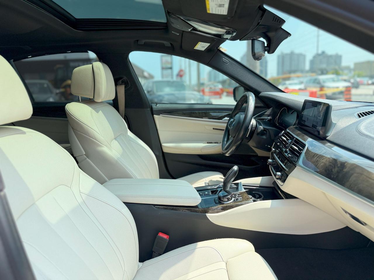 2018 BMW 5 Series M550i | HARMAN KARDON | FULLY LOADED - Photo #22