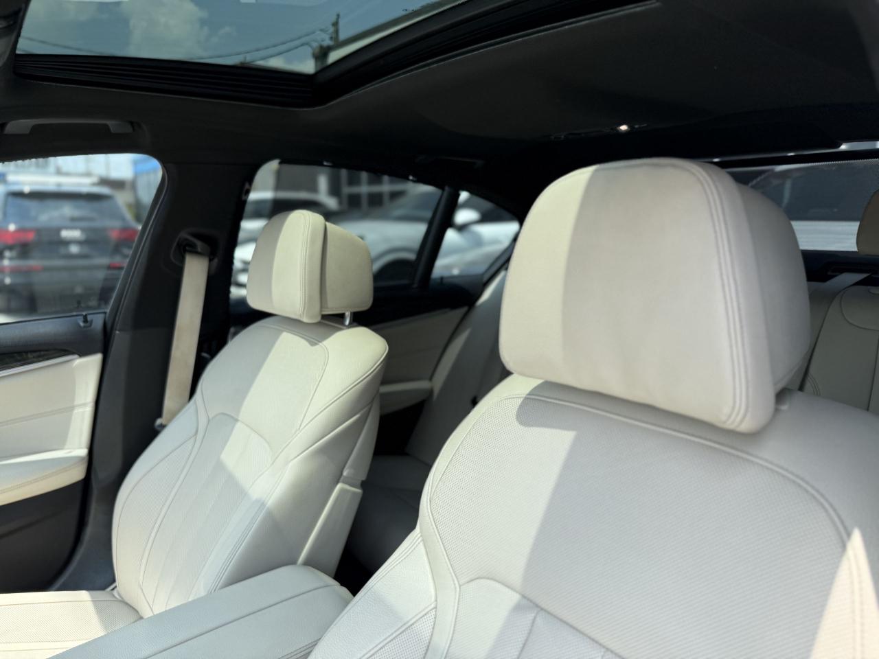 2018 BMW 5 Series M550i | HARMAN KARDON | FULLY LOADED - Photo #27