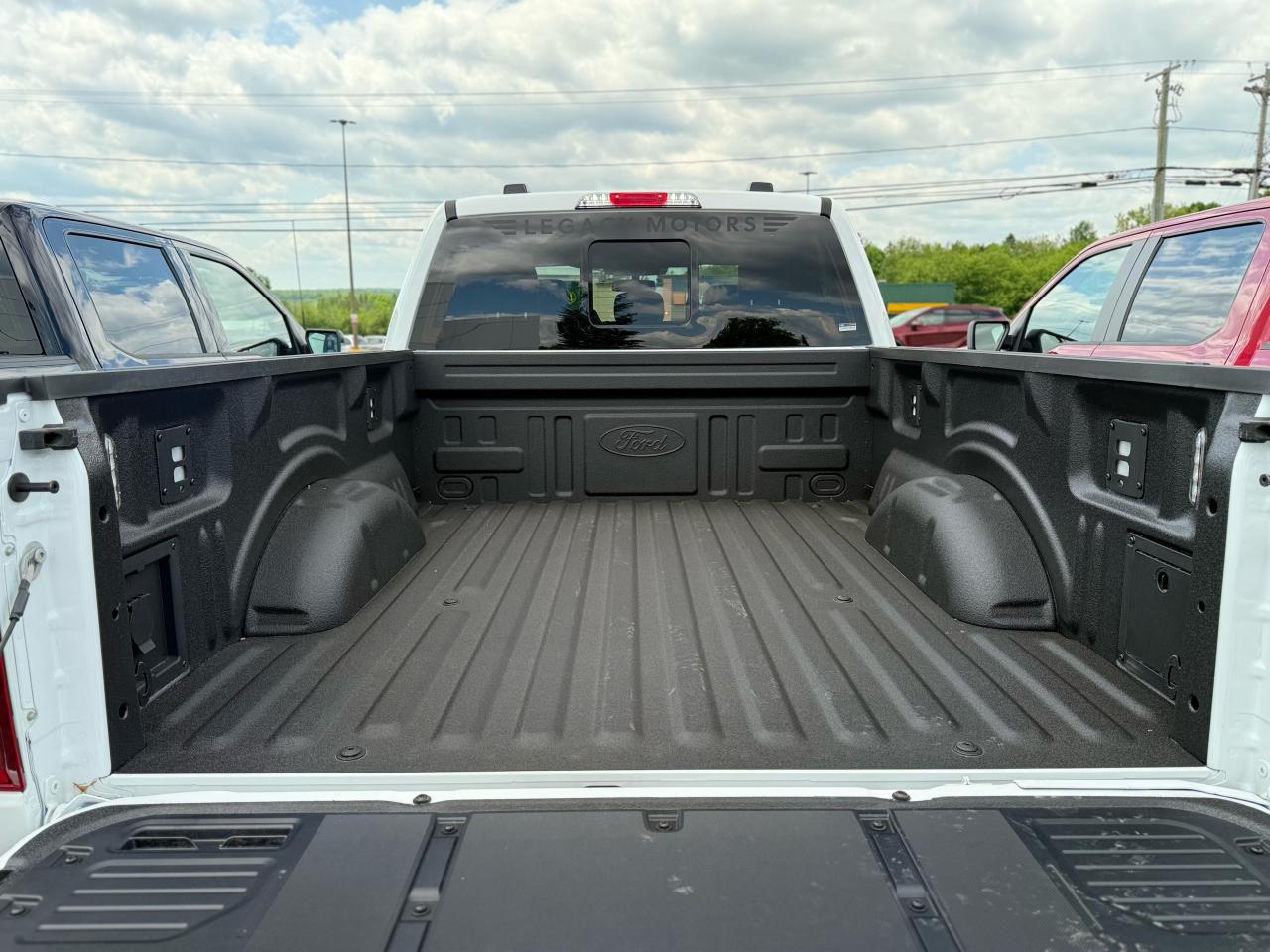 2025 Ford F-150  Photo5