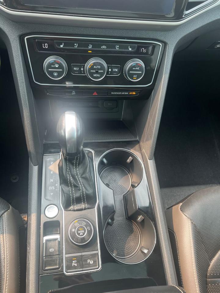 2021 Volkswagen Atlas EXECLINE - Photo #22