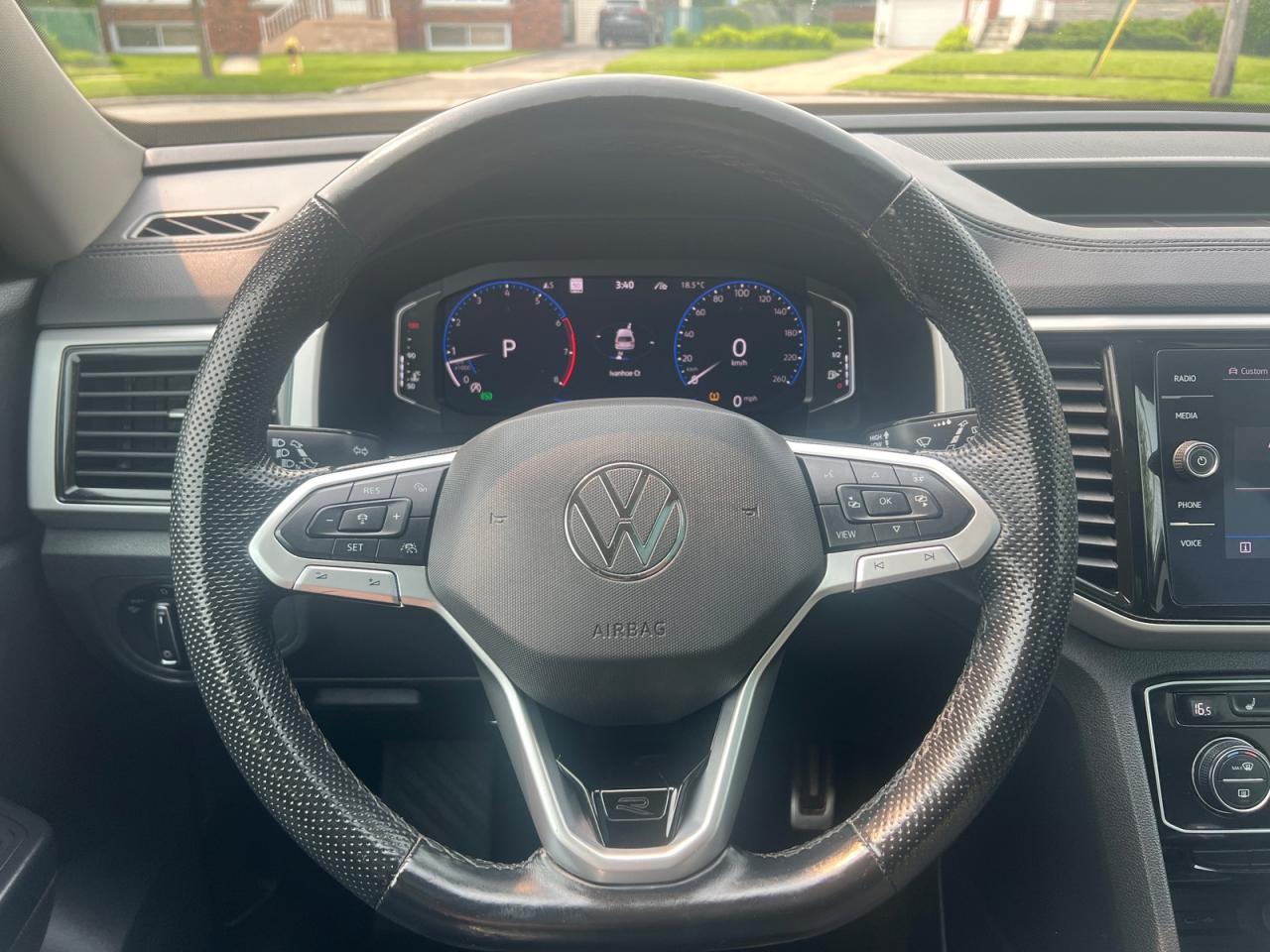 2021 Volkswagen Atlas EXECLINE - Photo #17